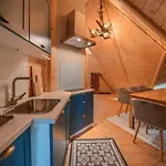 Ξενοδοχείο με διαμερίσματα Rich Witch Villa&spa