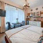 Rich Witch Villa&spa Ξενοδοχείο με διαμερίσματα