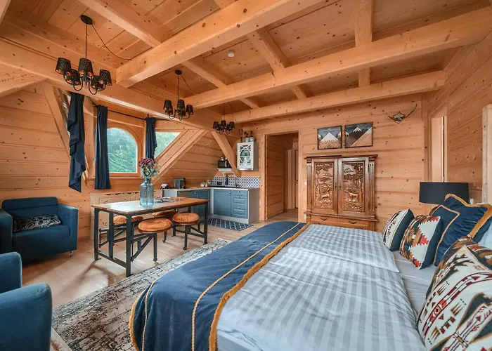 Rich Witch Villa&spa アパートホテル コシチェリスコ